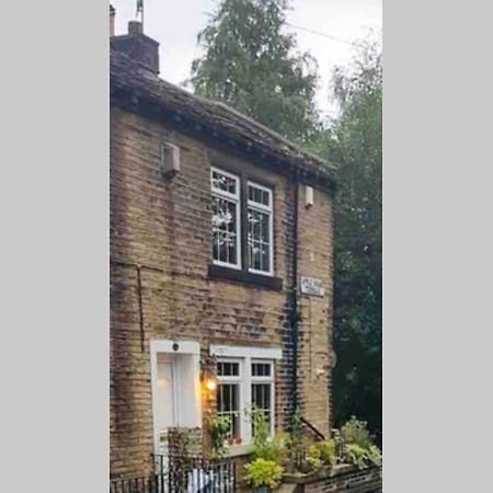 Entire Cottage In The Beautiful Calder Valley Галифакс Экстерьер фото